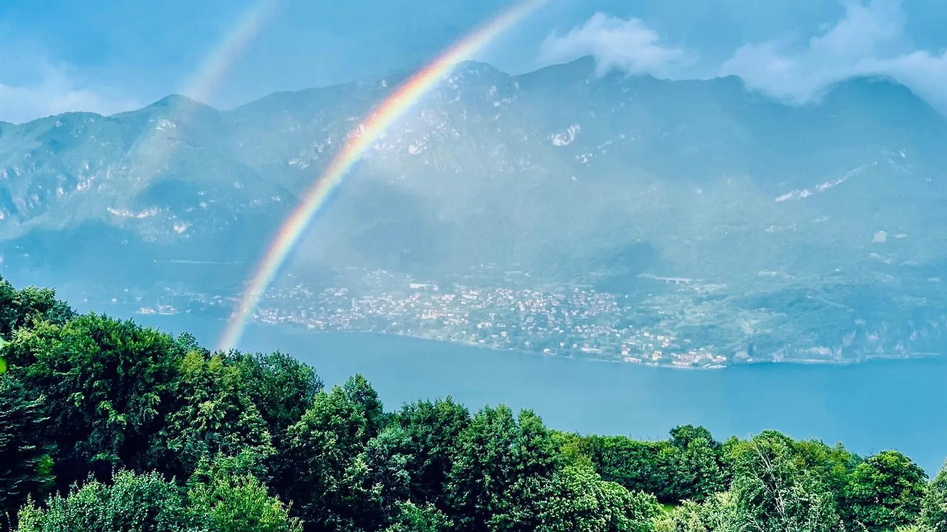 Casa Con Giardino E Vista Lago Civenna