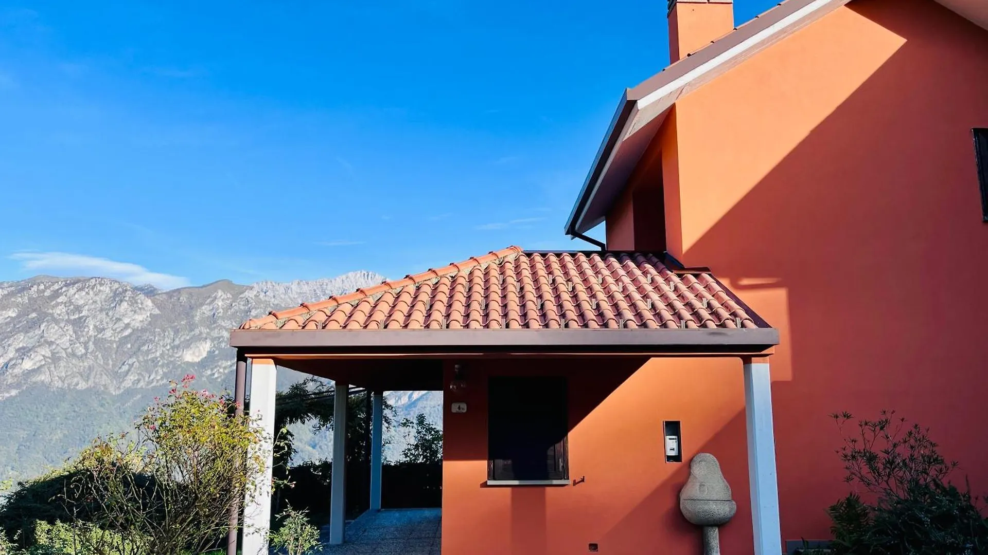 Casa Con Giardino E Vista Lago Civenna