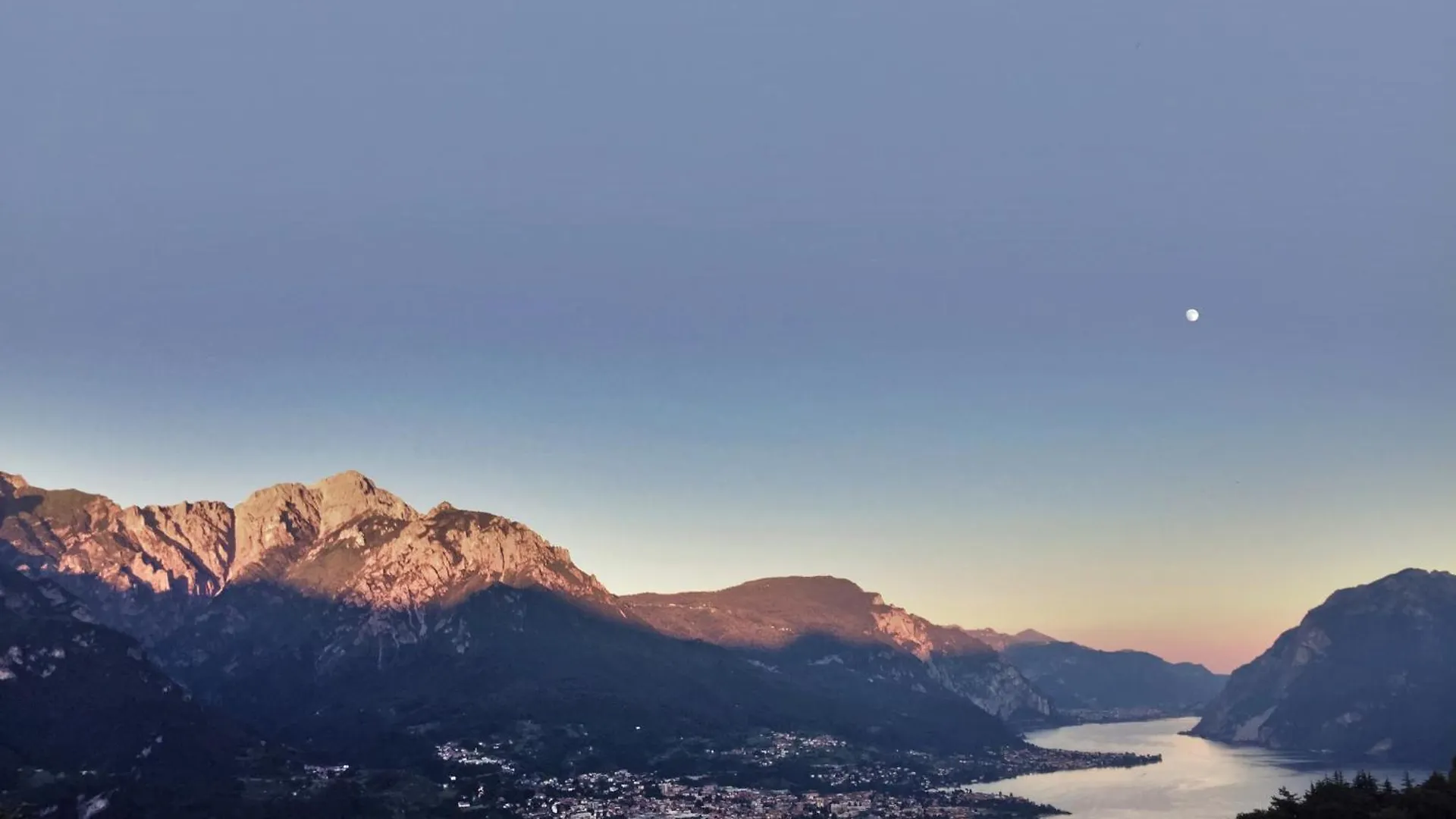 Casa Con Giardino E Vista Lago Civenna Casa vacanze